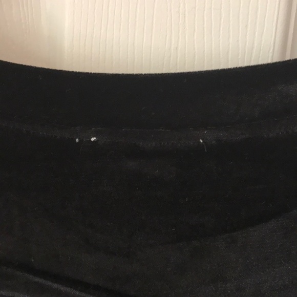 Black Velvet Dress - Picture 5 of 8